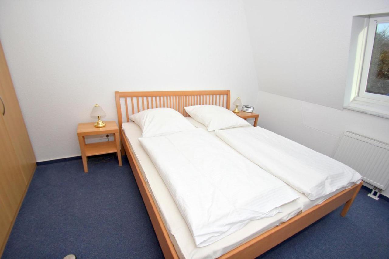 Hafennahe Ferienwohnung Mit Balkon Und Meerblick - Hafenhaeuser Wiek Wohnung 13 Wiek auf Ruegen Luaran gambar